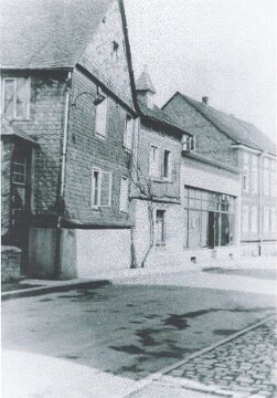 Geschaeft Schueler von Aussen_1